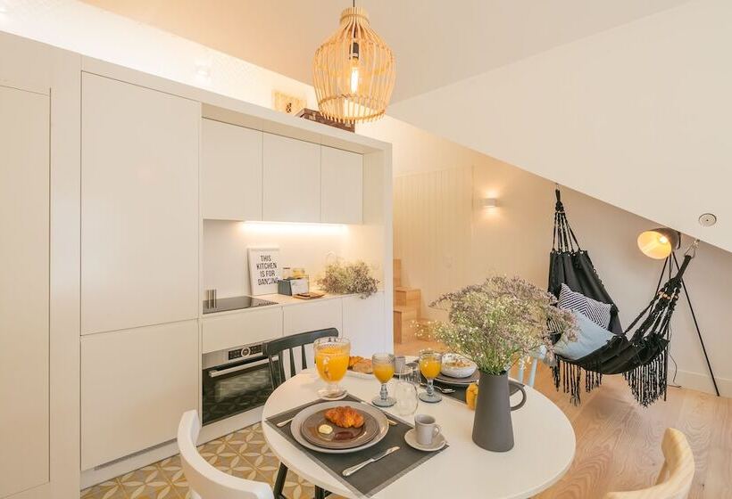 آپارتمان لوکس 1 خوابه, Almaria   Officina Real Apartments | Chiado