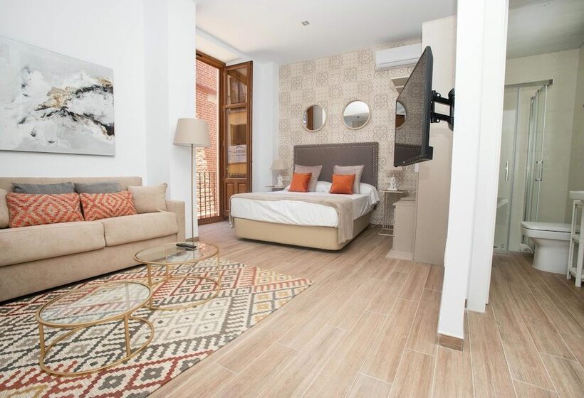 استودیوی استاندارد, Feelathome Mártires Apartments