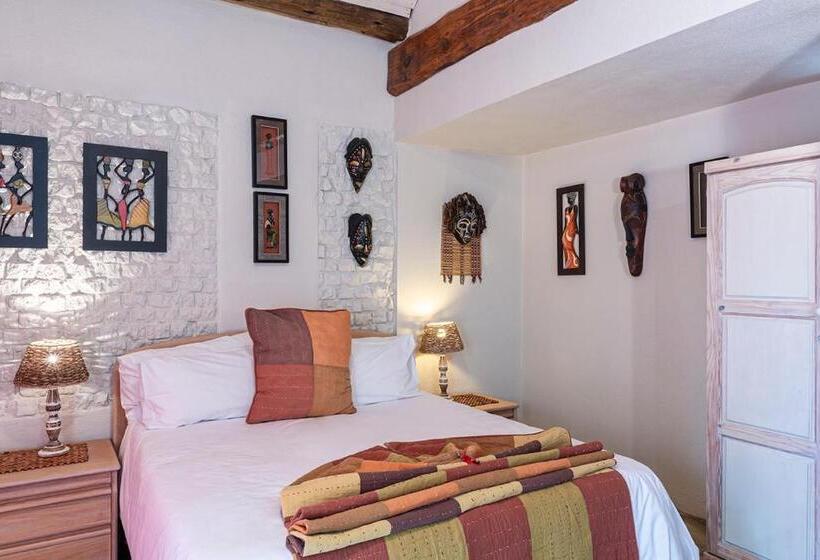 Номер Стандарт, Glenda's Guest Suites