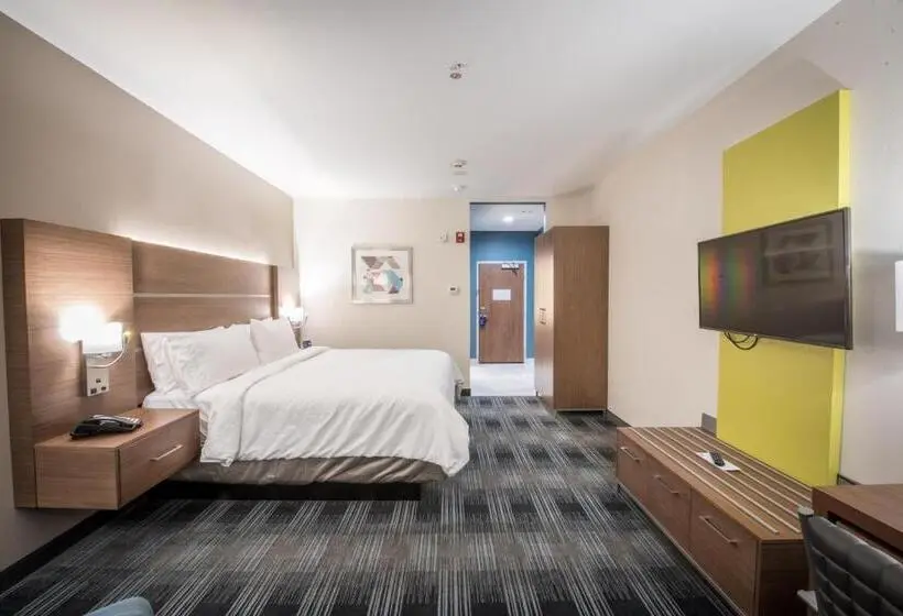 身障者適用キングサイズベッドルーム, Holiday Inn Express & Suites   Houston Westchase   Westheimer, An Ihg