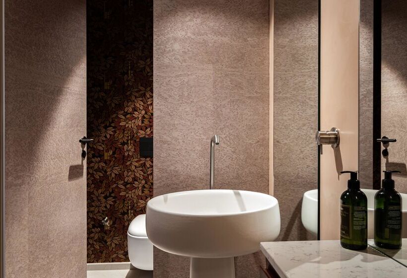 اتاق استاندارد, Rosselli Ax Privilege