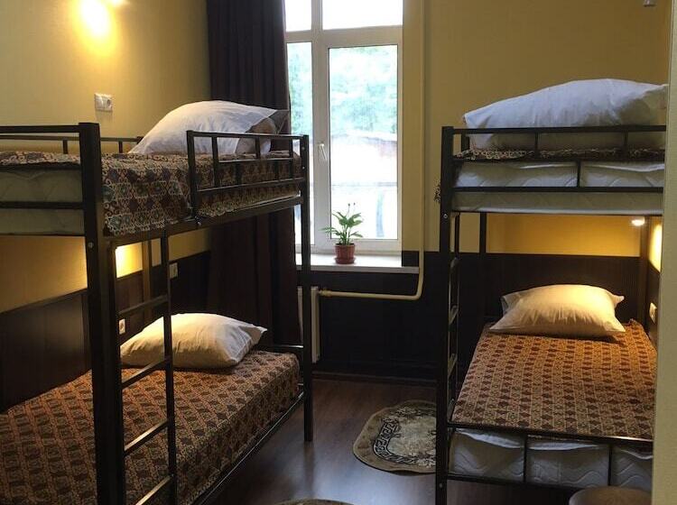 מיטה בחדר משותף, Tarleon Mini