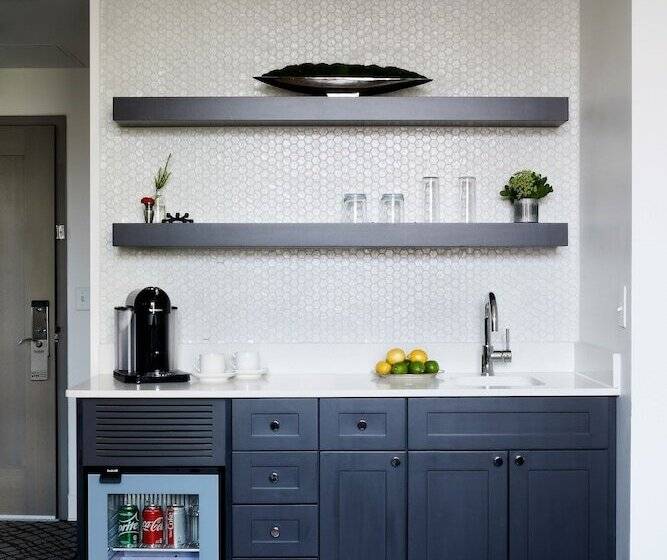 Номер Deluxe, The Foundry Hotel Asheville, Curio Collection By Hilton