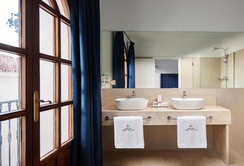 スーペリアールーム, The Touch Puerto Banús