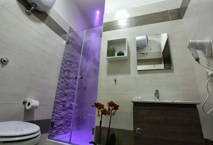 اتاق استاندارد, Napoli City Rooms