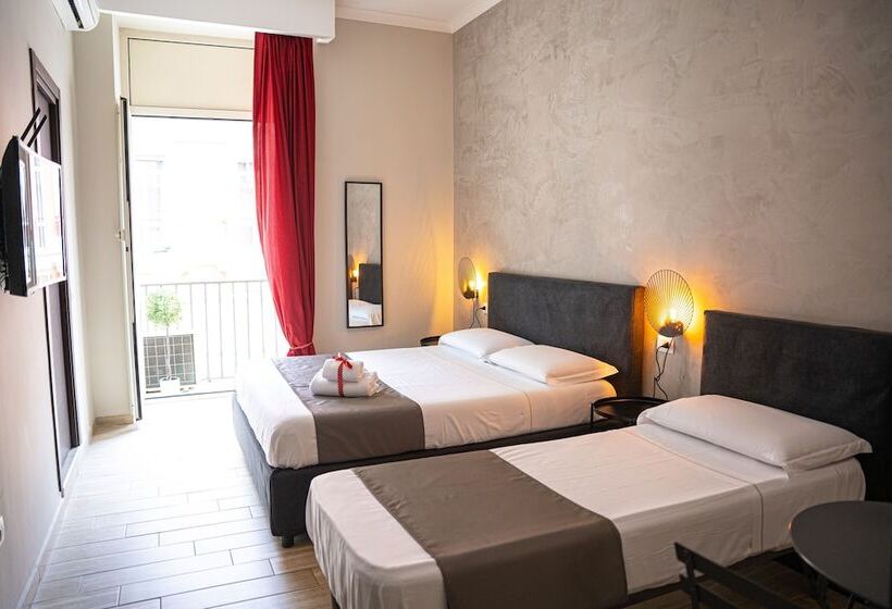 اتاق استاندارد سه نفره, Napoli City Rooms