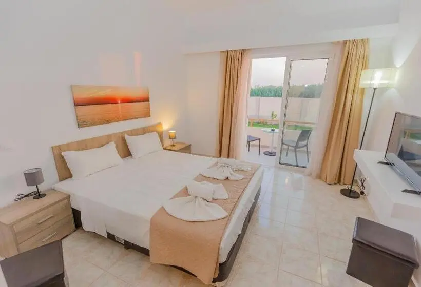 اتاق لوکس با بالکن و چشم‌انداز دریا, Viva Tourismo Resort