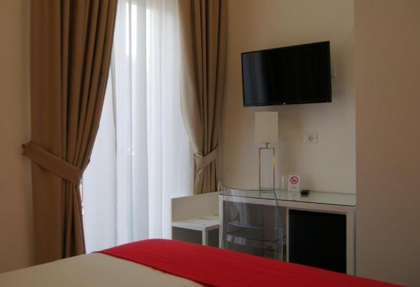 اتاق اکونومی, Domus Nova