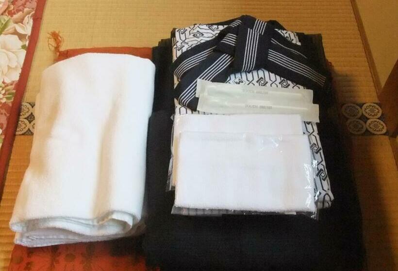 سوئیت جونیور با چشمانداز باغ, 高野山 宿坊 常喜院 Koyasan Shukubo Jokiin