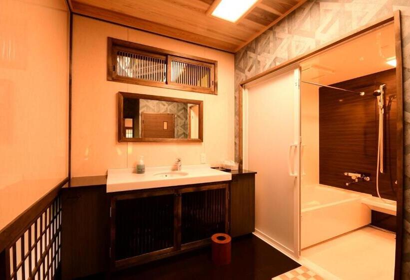 سوئیت جونیور با چشمانداز باغ, 高野山 宿坊 常喜院 Koyasan Shukubo Jokiin