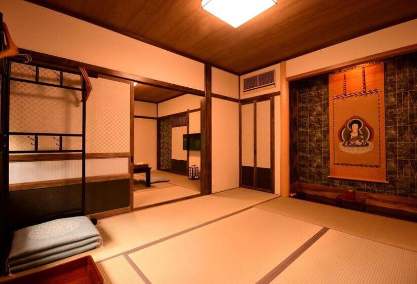 سوئیت جونیور با چشمانداز باغ, 高野山 宿坊 常喜院 Koyasan Shukubo Jokiin