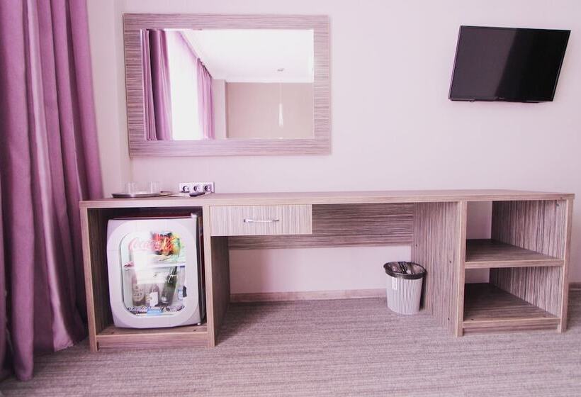 سوییت جونیور, Marton Palace Volgograd