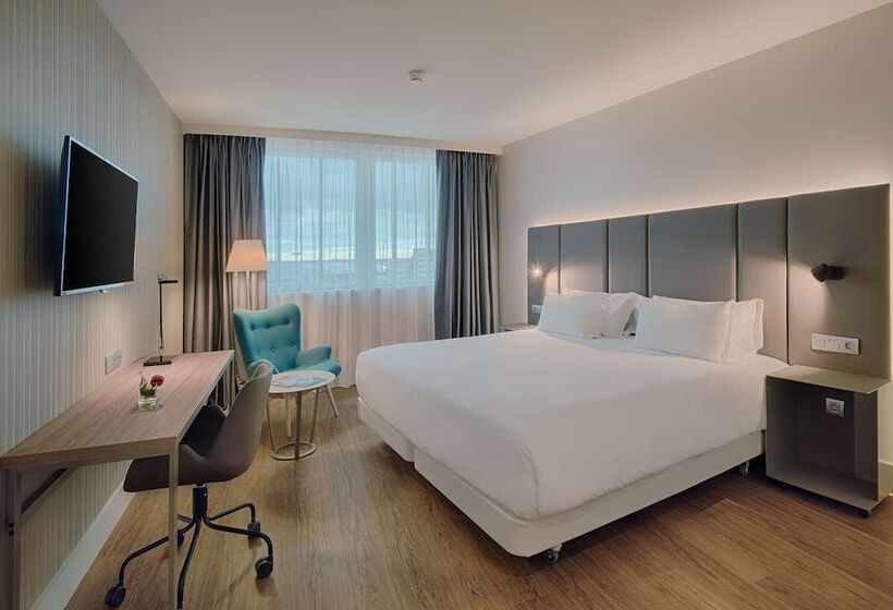 חדר סופריור, NH Toulouse Airport