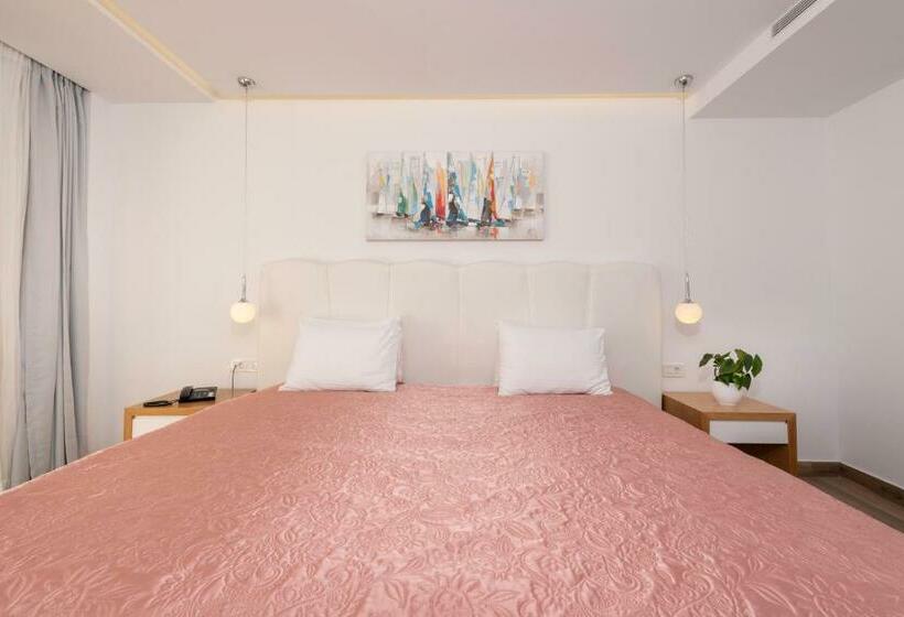 オーシャンビュースーペリアースイート, White Rock Of Kos Hotel   Adults Only