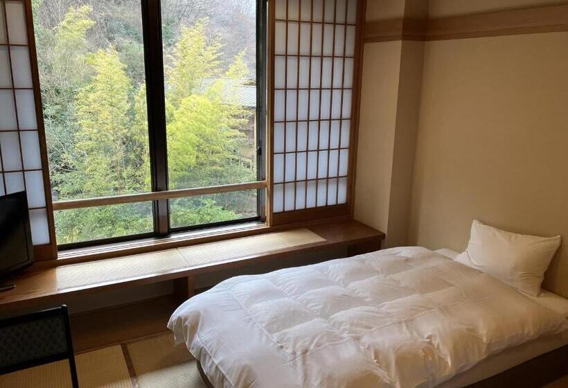 חדר סטנדרט, Yukyo No Hibiki Yusai