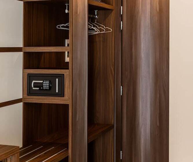 חדר סופריור לארבעה, Bellavista