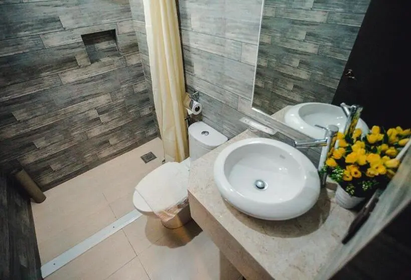 اتاق استاندارد یک نفره, Butuan Grand Palace