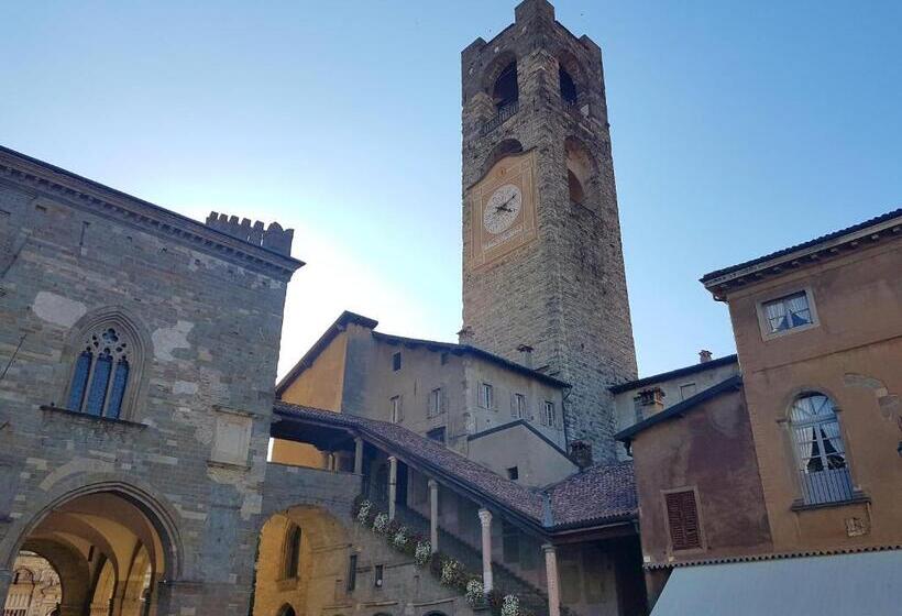 1 Bedroom Penthouse Apartment, Donizetti Royal