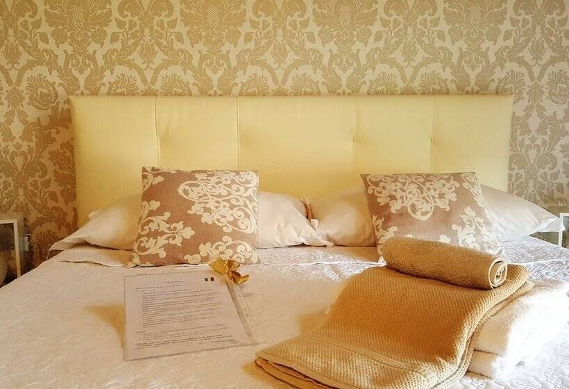 اتاق استاندارد با سرویس بهداشتی مشترک, Donizetti Royal