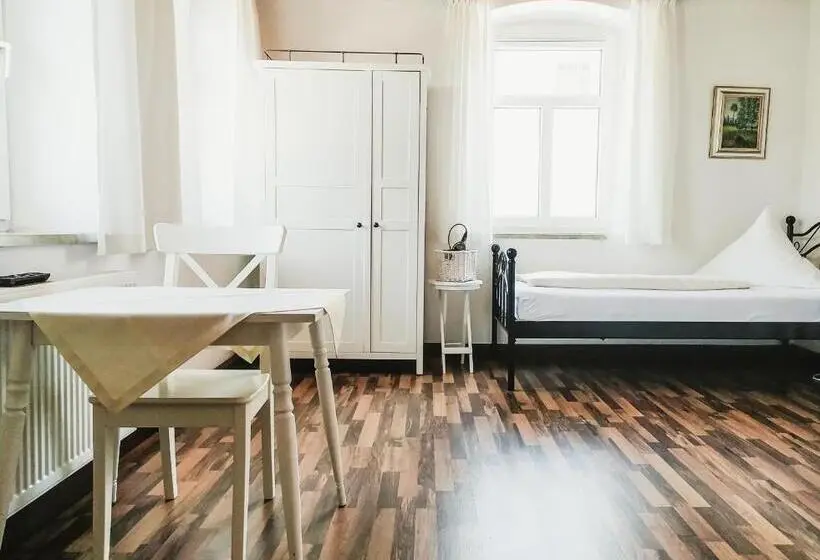 １ベッドルームのスーペリアアパートメント, Dorfschänke Deggendorf Ferienwohnung,appartement,hotelzimmer