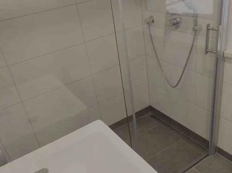 スタンダードシングルルーム, Dorfschänke Deggendorf Ferienwohnung,appartement,hotelzimmer