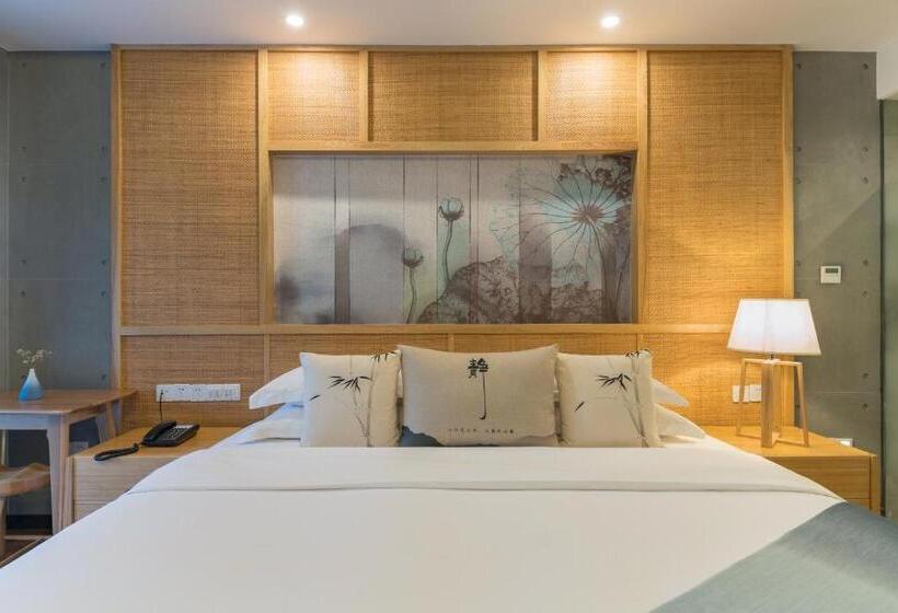 Номер Стандарт с Балконом, Yangshuo Zen Garden Resort