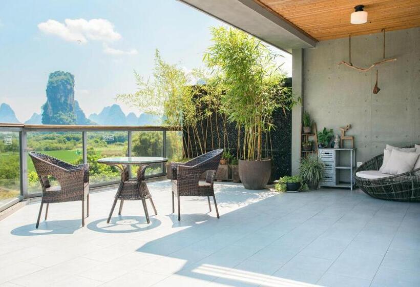 Superior suite with terrace, Yangshuo Zen Garden Resort