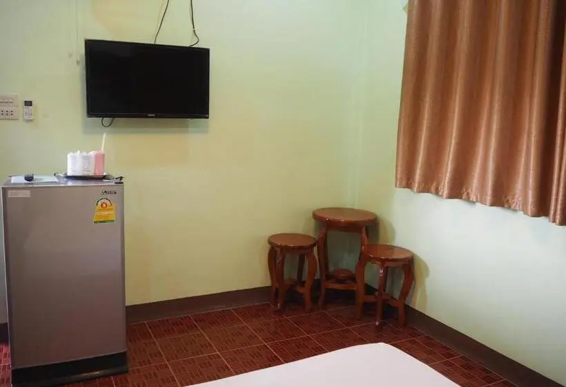 اتاق اکونومی, 555 Resort