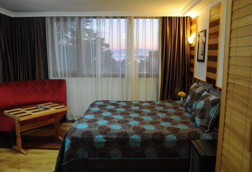 スタンダードトリプルルーム, Butik Pendik