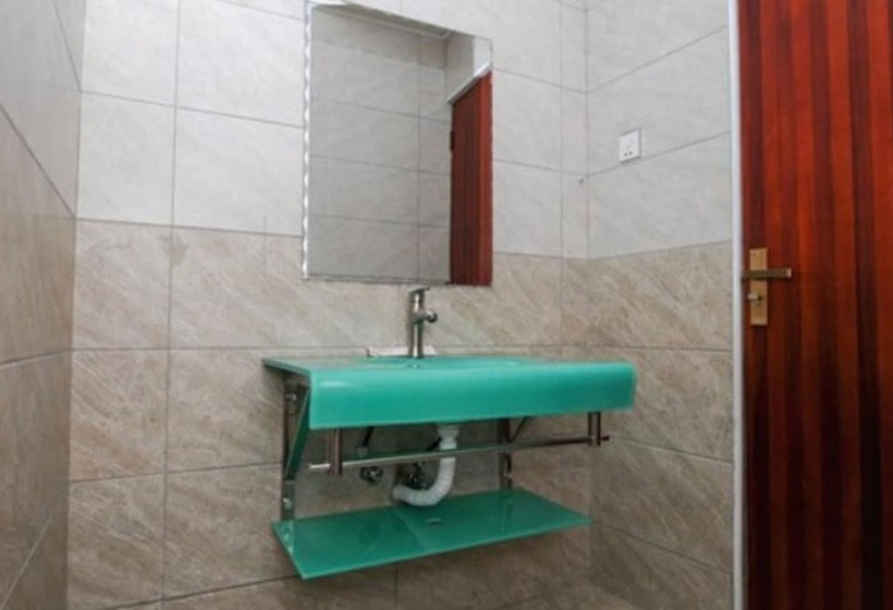 Номер Стандарт, Russell