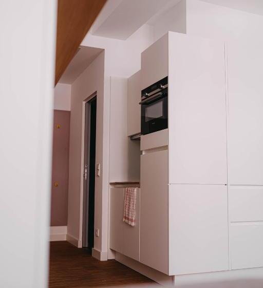 Apartamento 1 Dormitório, Maximilian