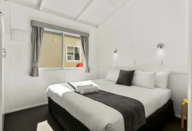 ویلای 3 خوابه, Bright Riverside Holiday Park