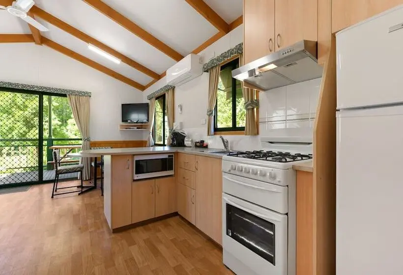 ویلای 3 خوابه, Bright Riverside Holiday Park