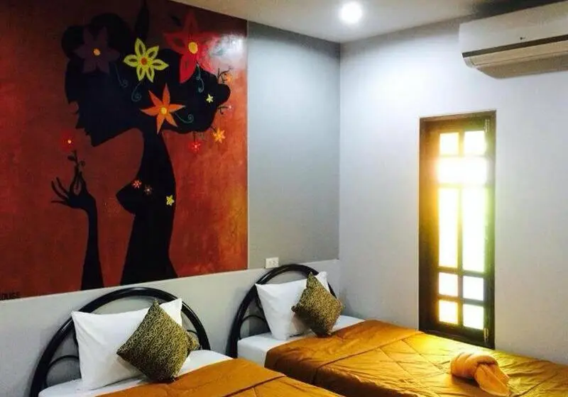 اتاق استاندارد سه تخته با بالکن, K Guesthouse Adults Only