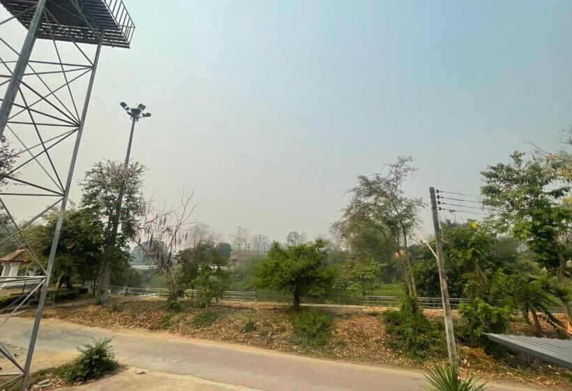 디럭스 룸, Smaids Room