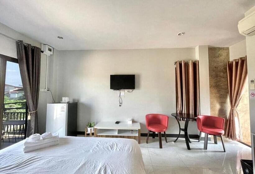 디럭스 룸 킹사이즈 침대, Smaids Room