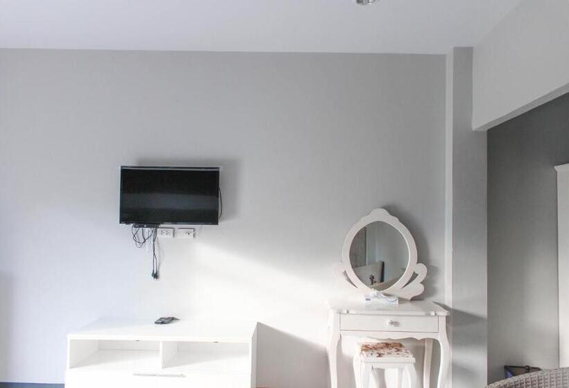 디럭스 룸, Smaids Room