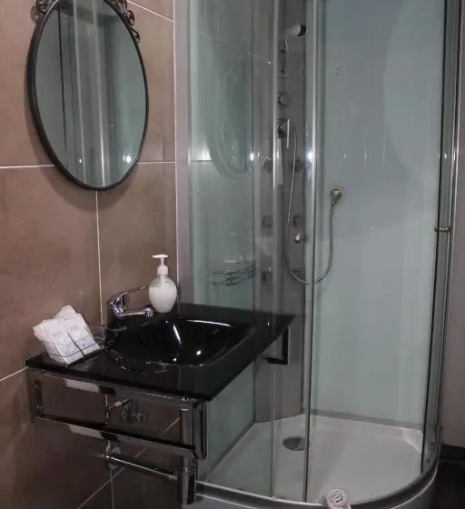 اتاق استاندارد با سرویس بهداشتی مشترک, Bcn Condal Hostal