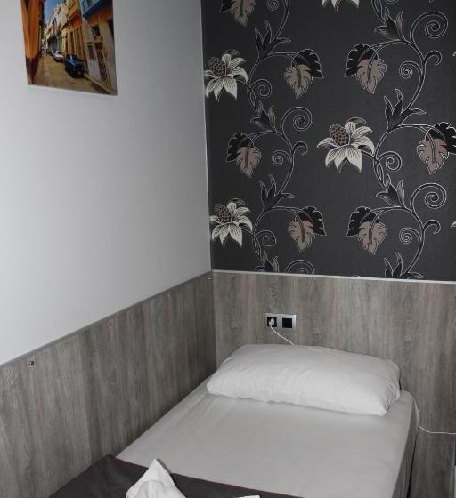 Номер Стандарт Совместная Ванная, Bcn Condal Hostal