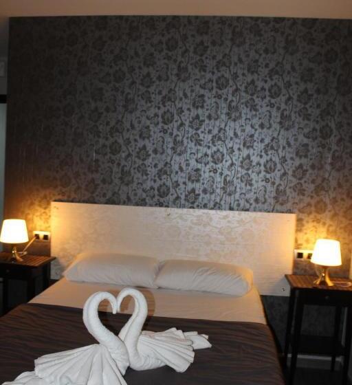 Семейный Номер, Bcn Condal Hostal