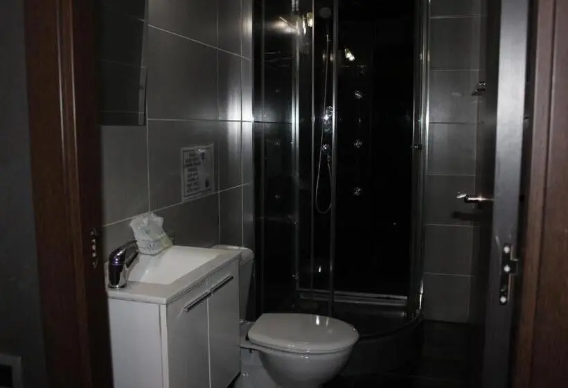 اتاق سوپریور, Bcn Condal Hostal