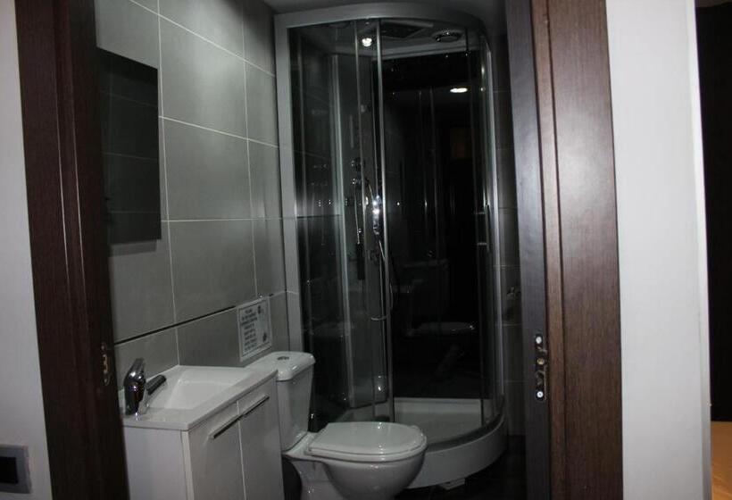 اتاق سوپریور, Bcn Condal Hostal