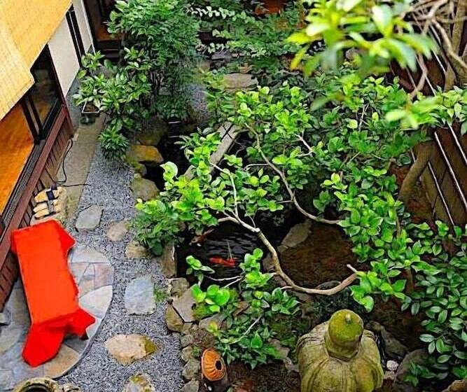 스탠다드 룸, Gion Koh