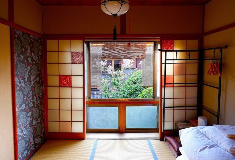 스탠다드 룸, Gion Koh