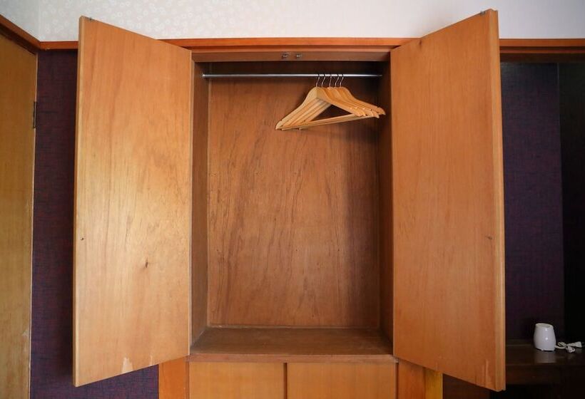 스탠다드 룸, Gion Koh