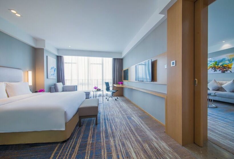 Люкс, Holiday Inn Express Guian Yungu, An Ihg