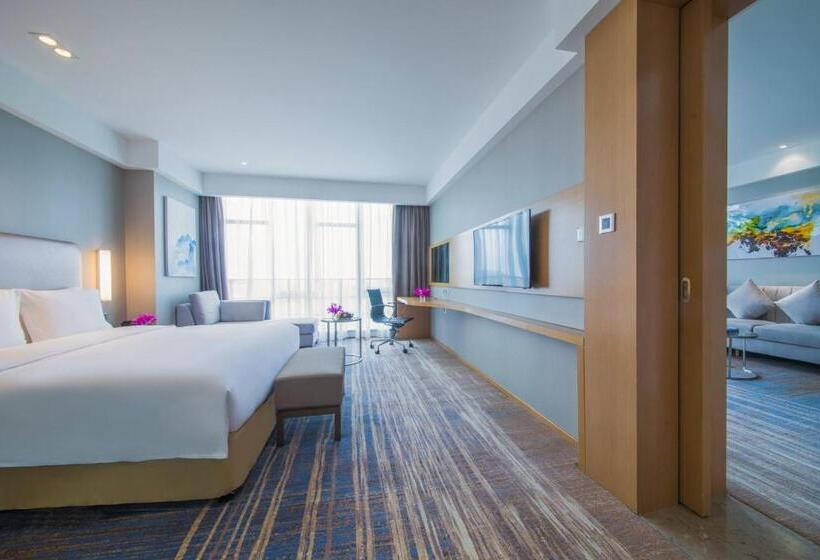 Люкс, Holiday Inn Express Guian Yungu, An Ihg