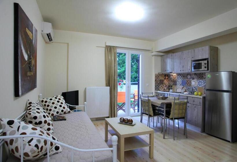 דירת חדר, Niriides