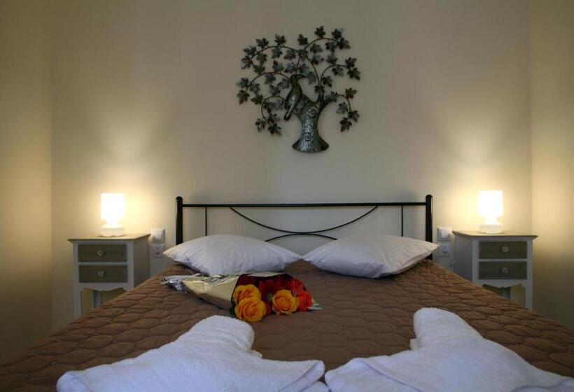 חדר קומפורט, Niriides