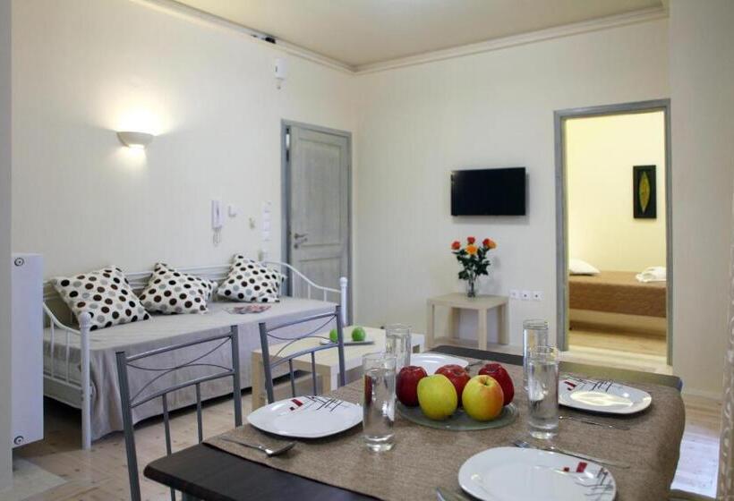 סוויטה, Niriides